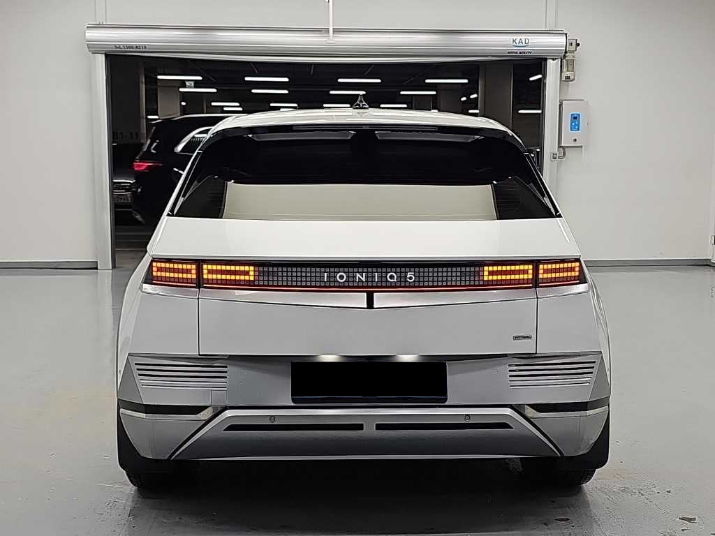 Hyundai Ioniq5 — photo 03
