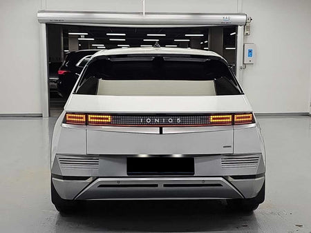 Hyundai Ioniq5 — photo 03