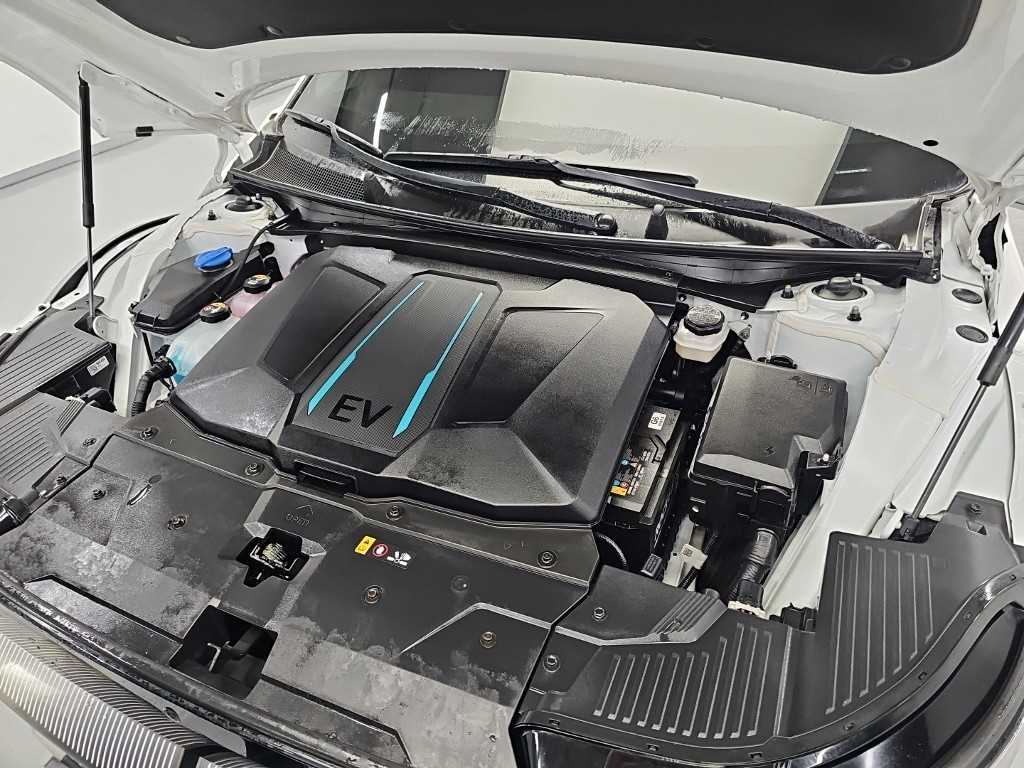 Hyundai Ioniq5 — photo 05