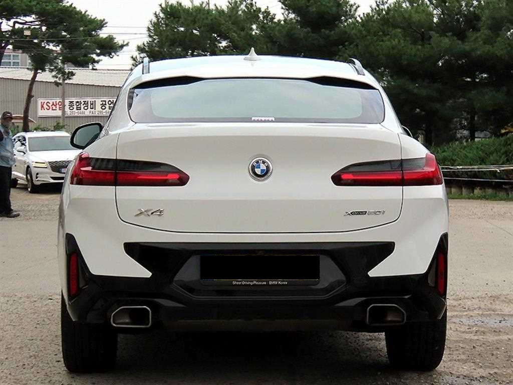 BMW X4 — photo 04