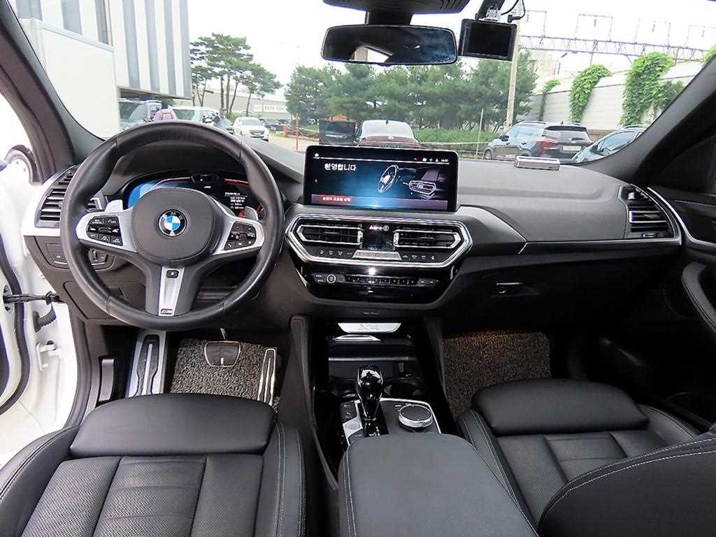 BMW X4 — photo 07