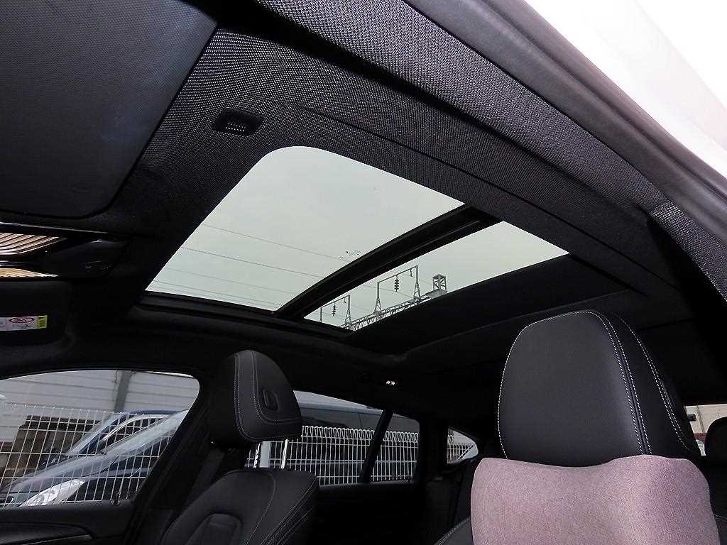 BMW X4 — photo 16