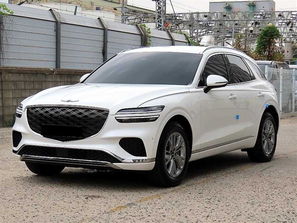 Genesis GV70 — photo 02