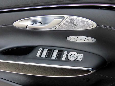 Genesis GV70 — photo 11