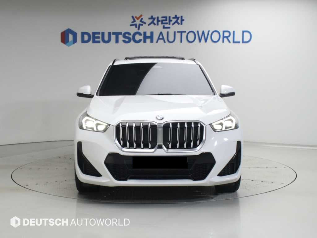 BMW X1 — photo 03