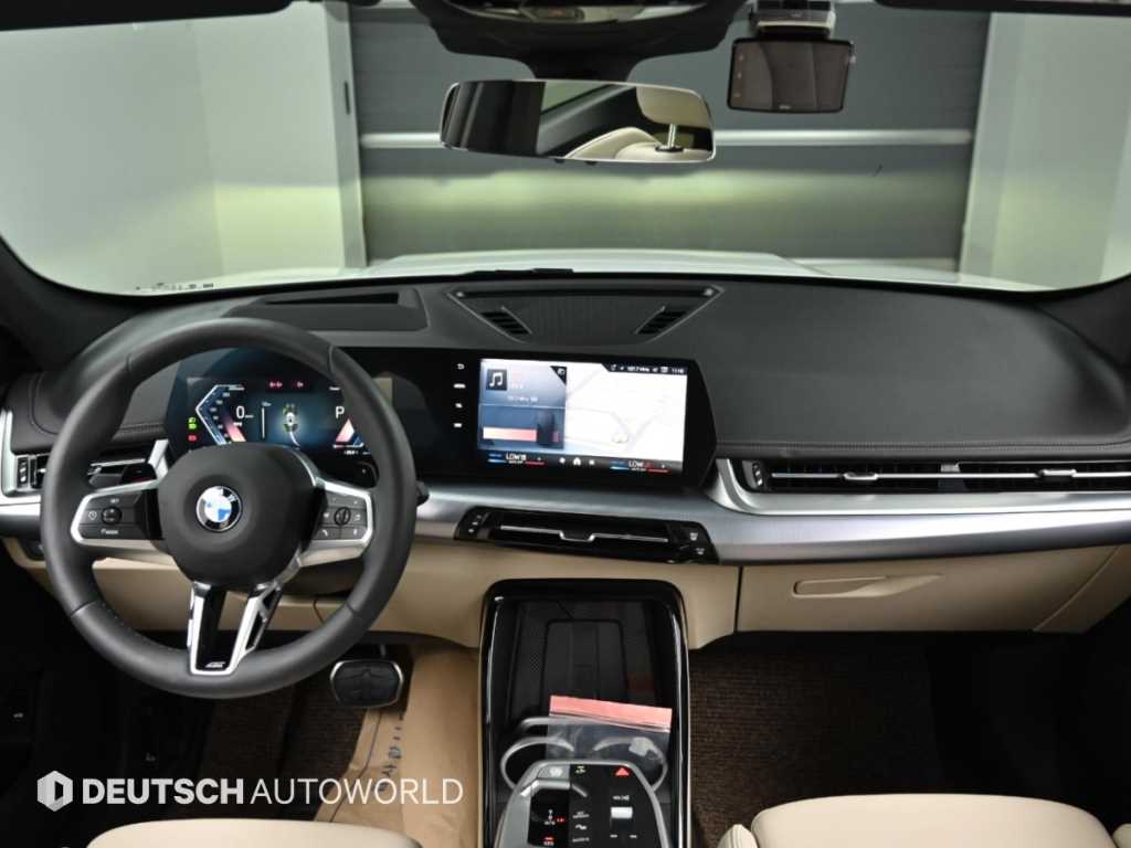 BMW X1 — photo 07