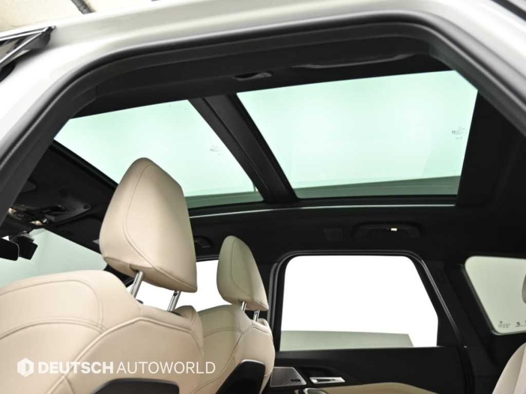 BMW X1 — photo 18