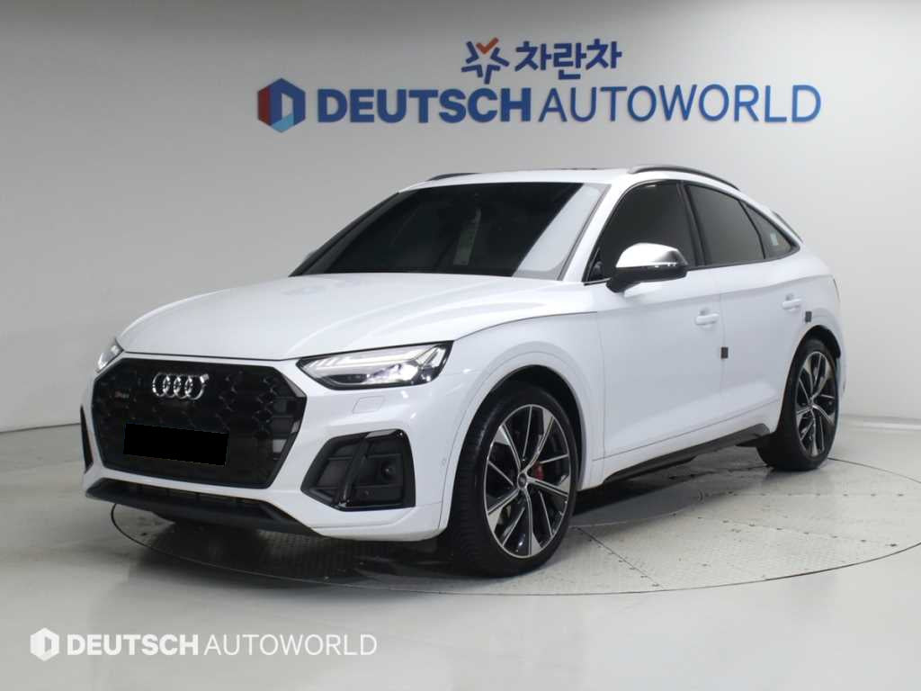 Audi SQ5 — photo 01