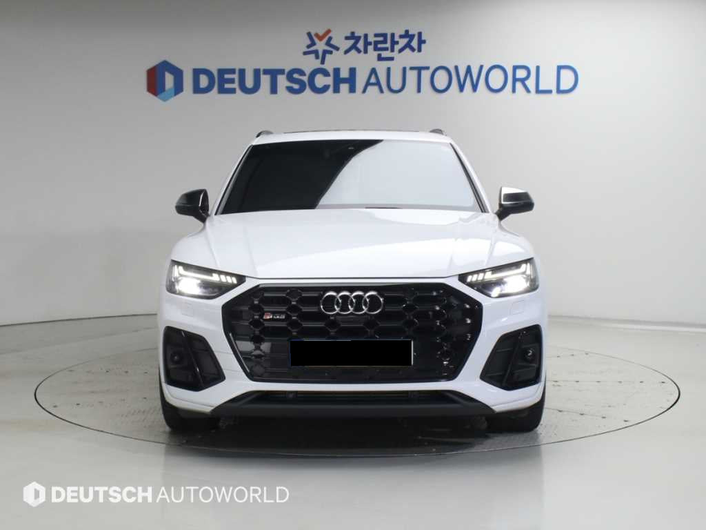 Audi SQ5 — photo 03