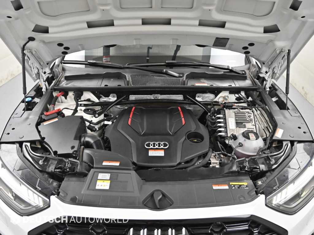 Audi SQ5 — photo 06