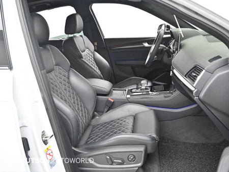 Audi SQ5 — photo 10