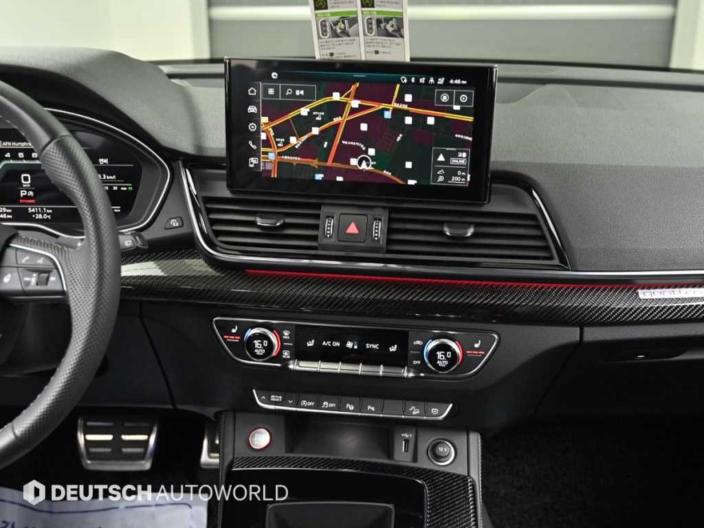Audi SQ5 — photo 14