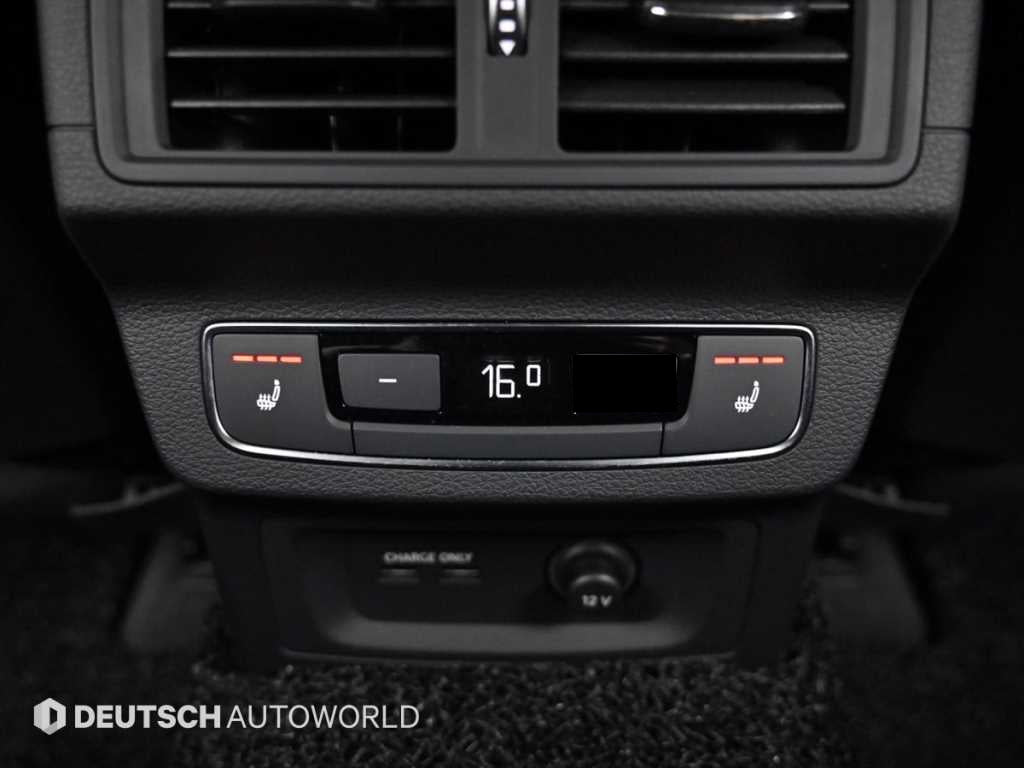 Audi SQ5 — photo 16