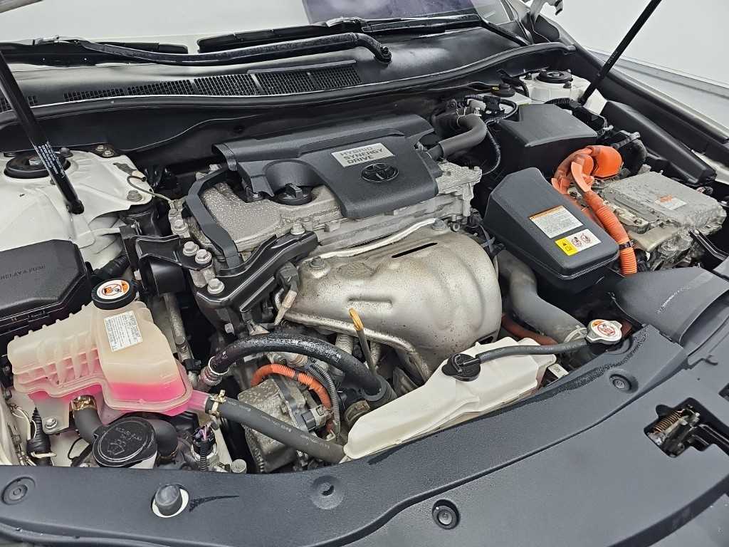 Toyota Camry — photo 05