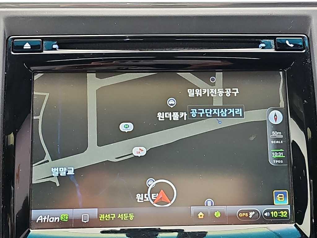 Toyota Camry — photo 15