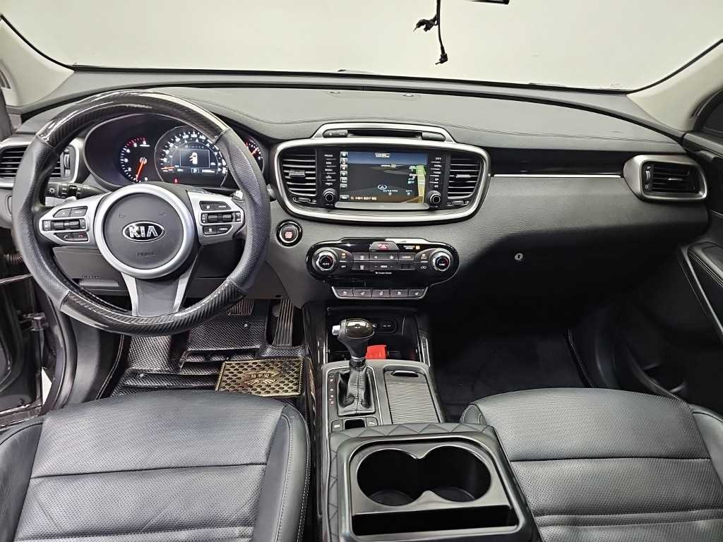 Kia Sorento — photo 07