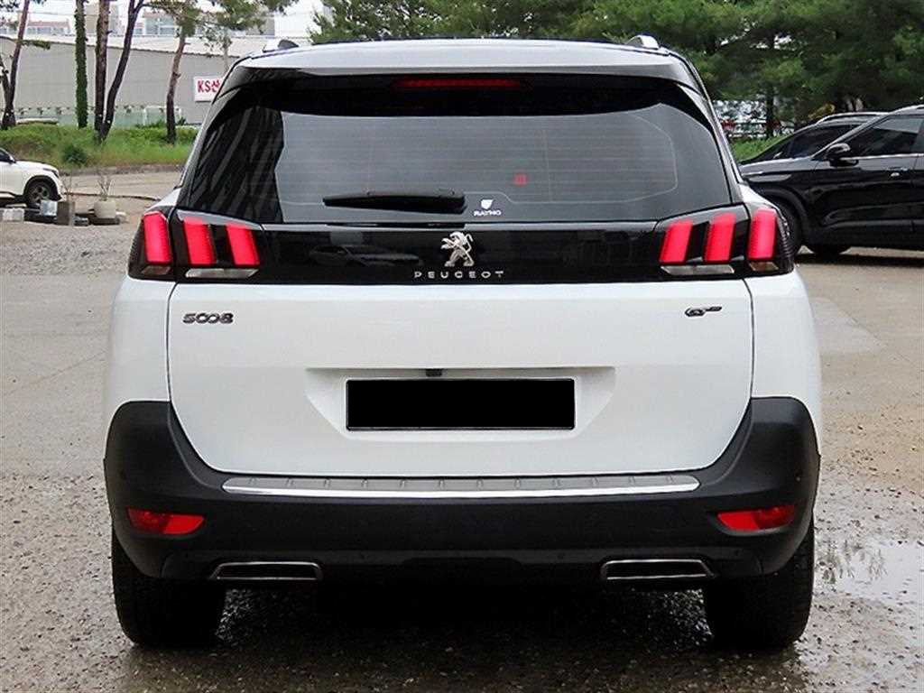 Peugeot 5008 — photo 04