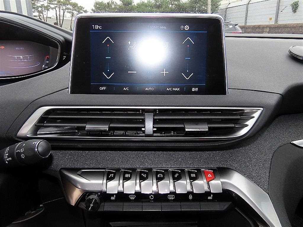 Peugeot 5008 — photo 12