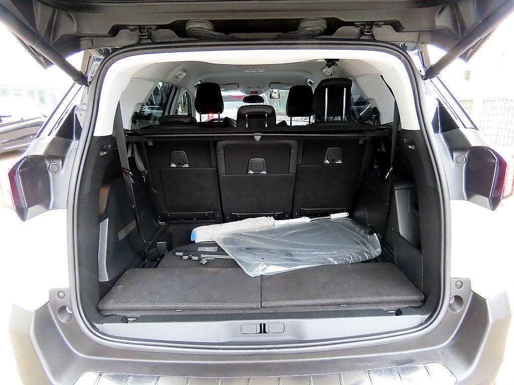 Peugeot 5008 — photo 18