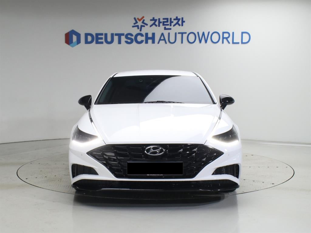 Hyundai Sonata — photo 03