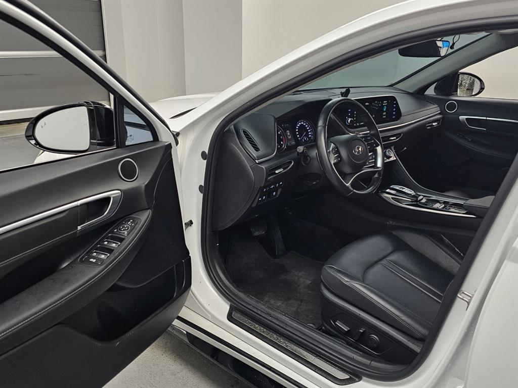 Hyundai Sonata — photo 10