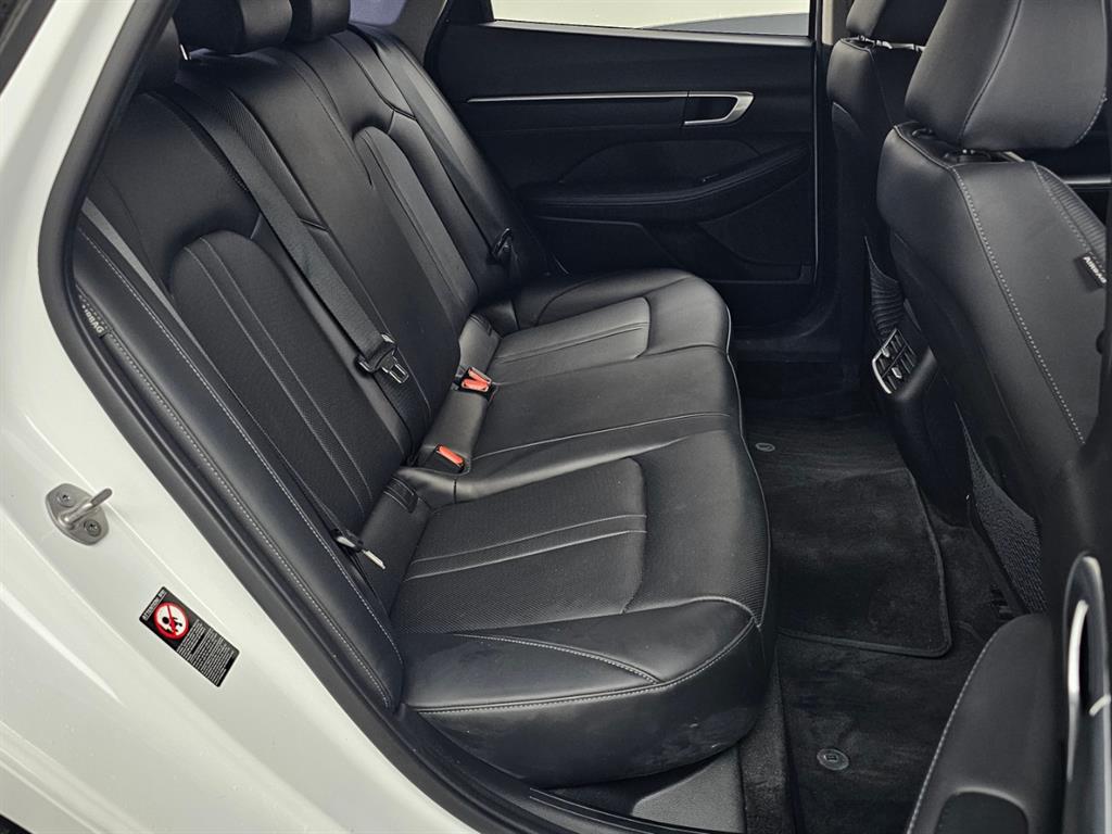 Hyundai Sonata — photo 11