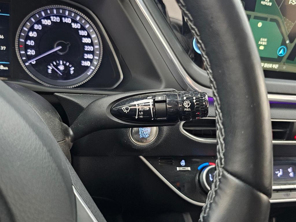 Hyundai Sonata — photo 15
