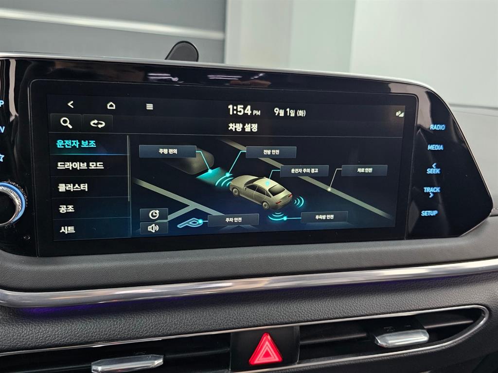 Hyundai Sonata — photo 16
