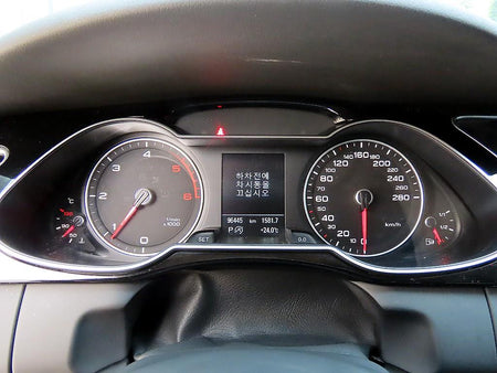 Audi A4 — photo 09