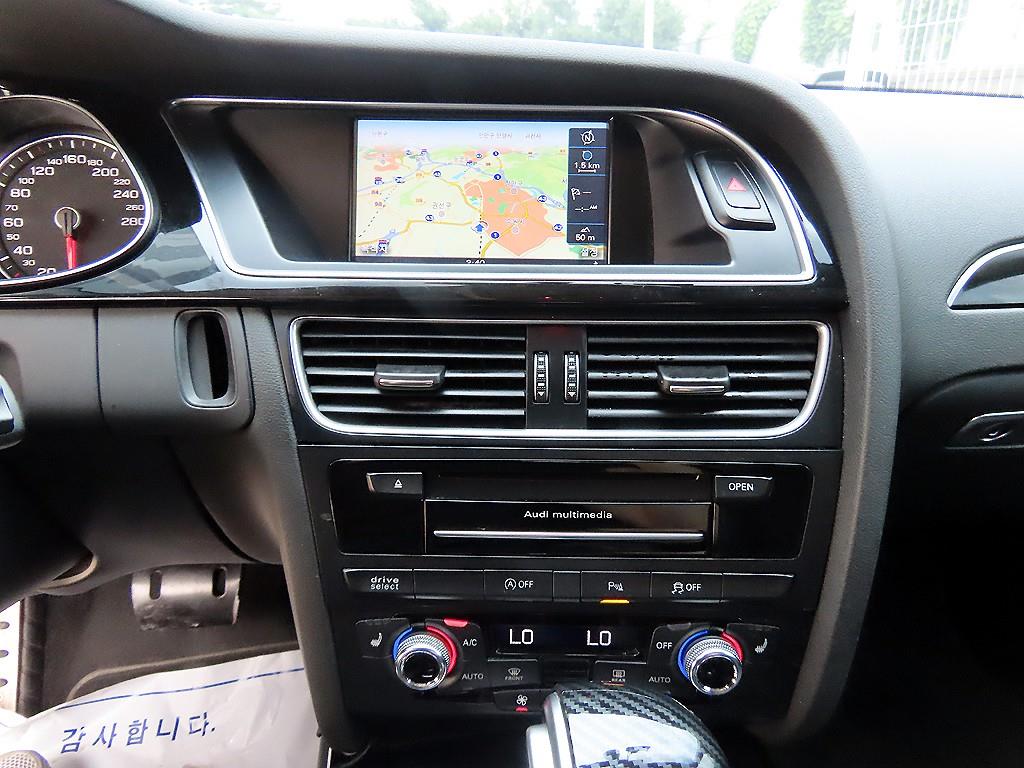 Audi A4 — photo 12