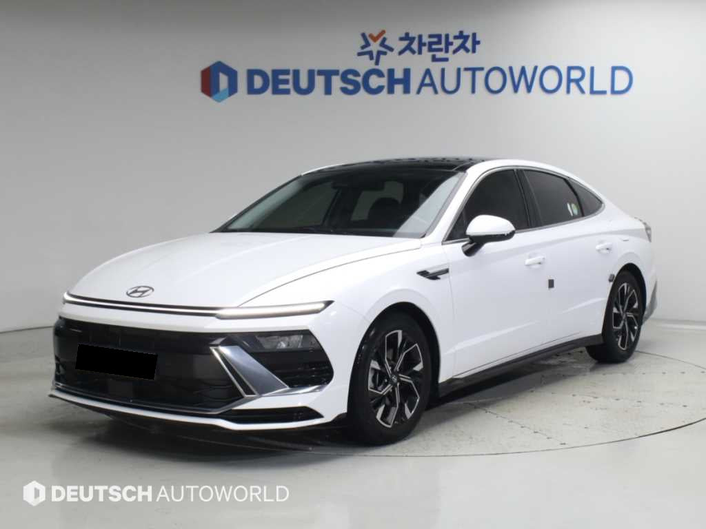 Hyundai Sonata — photo 01