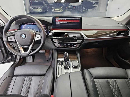 BMW 5-Series — photo 07