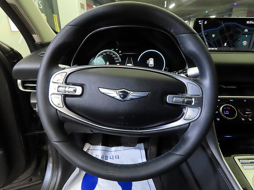 Genesis GV80 — photo 08