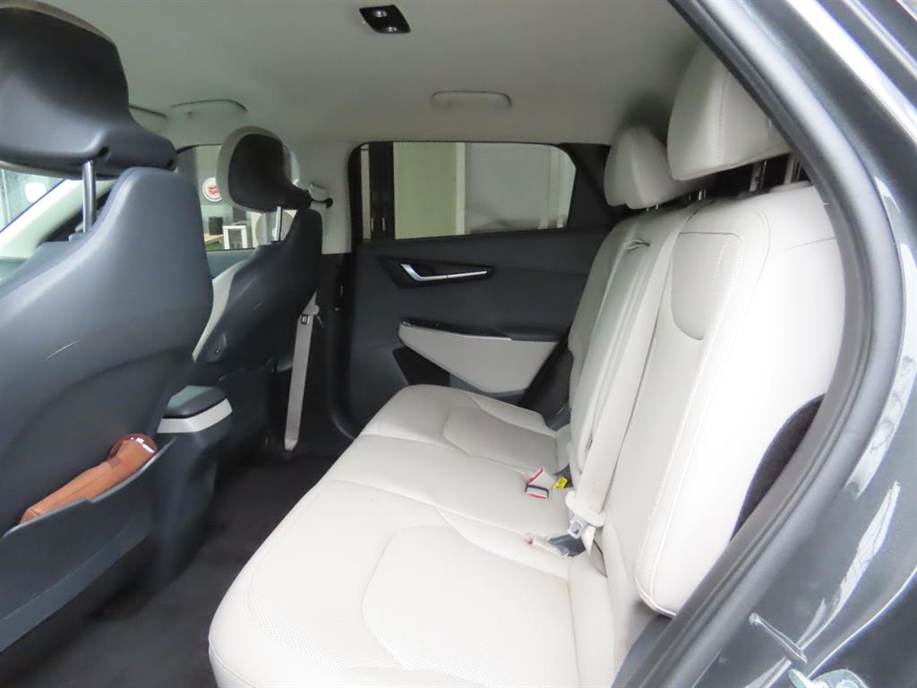 Kia EV6 — photo 08