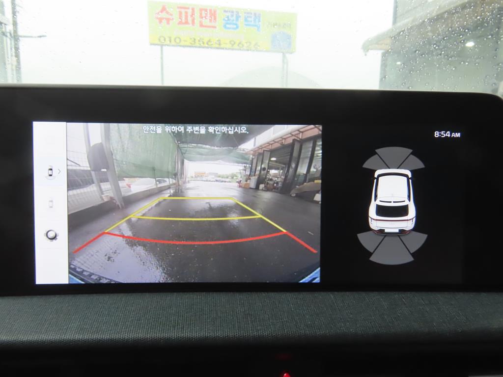 Kia EV6 — photo 18