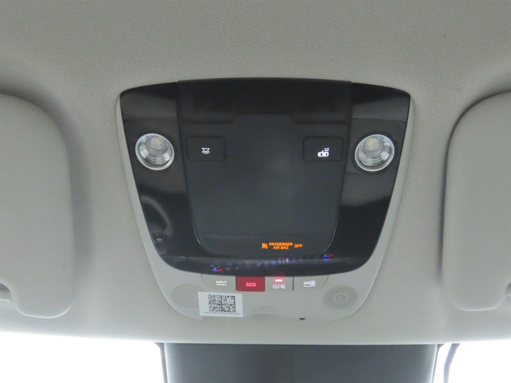 Kia EV6 — photo 19