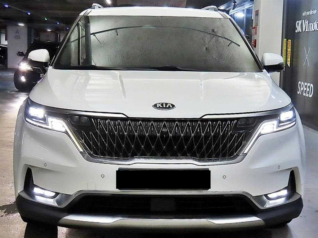 Kia Carnival — photo 02