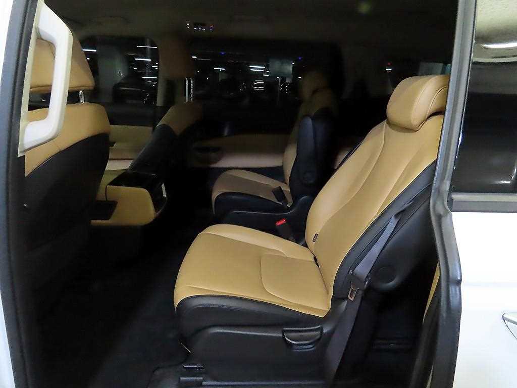 Kia Carnival — photo 07
