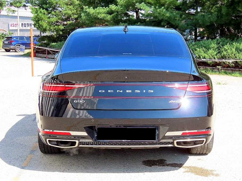 Genesis G90 — photo 04