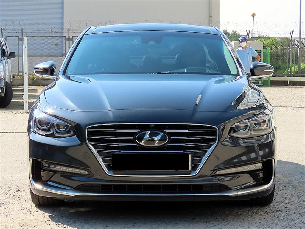 Hyundai Grandeur — photo 01