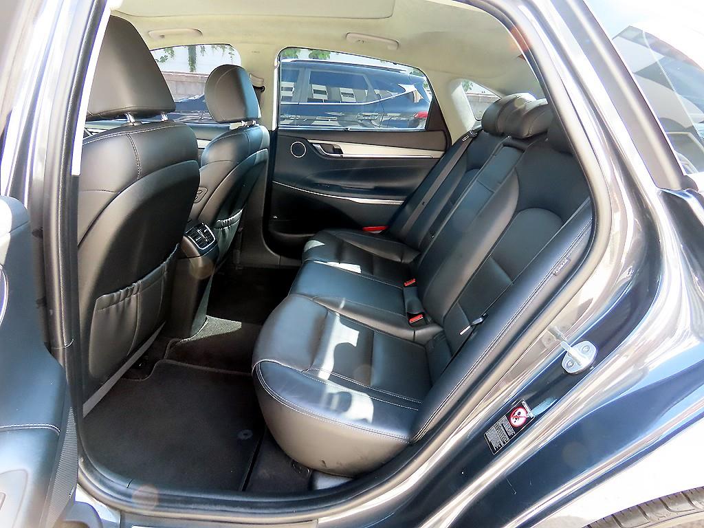 Hyundai Grandeur — photo 06