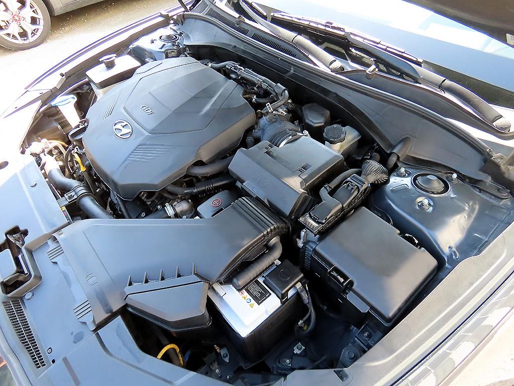 Hyundai Grandeur — photo 19