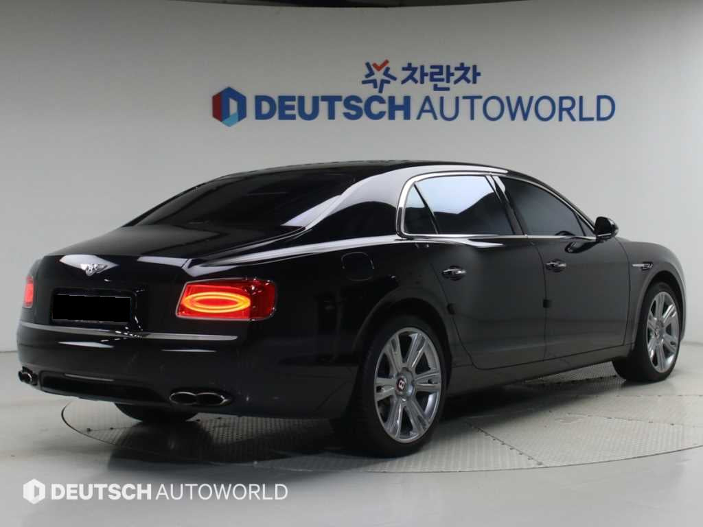 Bentley Flying Spur — photo 02