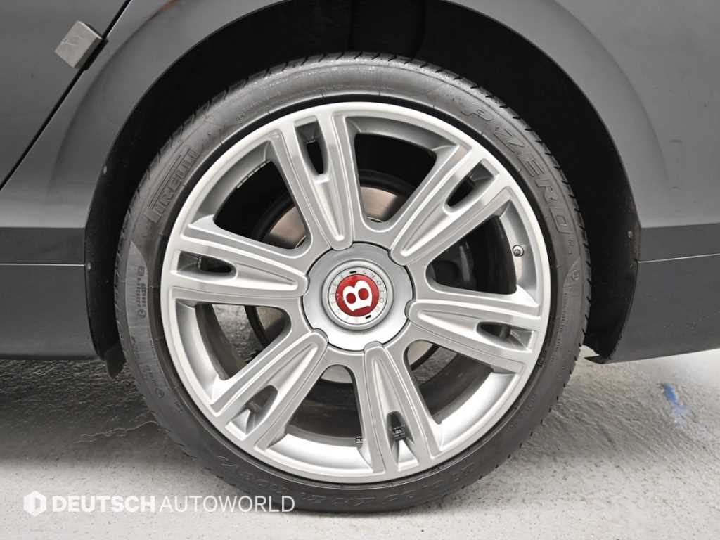 Bentley Flying Spur — photo 05
