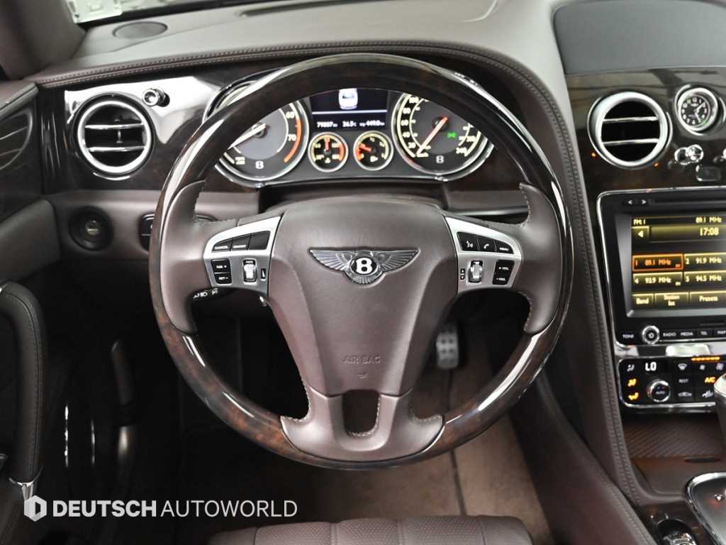 Bentley Flying Spur — photo 13