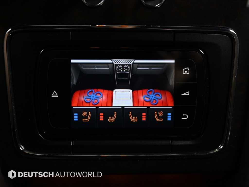 Bentley Flying Spur — photo 16
