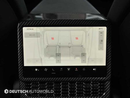 Tesla Model Y — photo 16