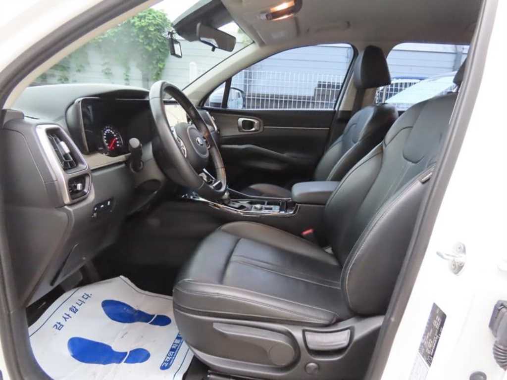 Kia Sorento — photo 06