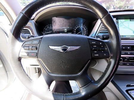 Genesis G80 — photo 08