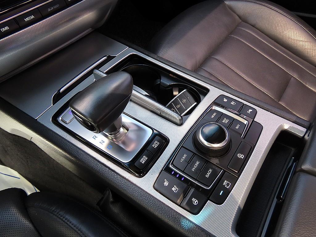 Genesis G80 — photo 11